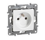 APPAREILLAGE PC ENCASTRE 2P+T 16A BLANC NILOE ECO 764527 LEGRAND