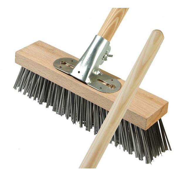 BALAI METALLIQUE DE JARDIN