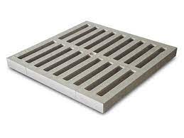 GRILLE RENFORCE PVC 30X30