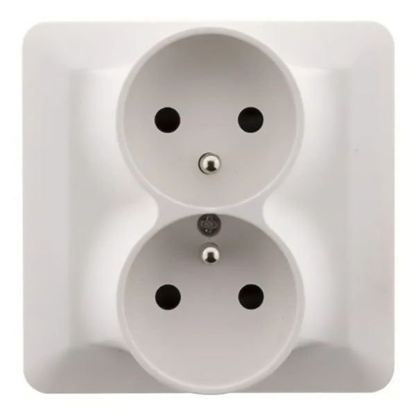 PRISE 2P+T DOUBLE POUR BOITE 67 P.40 ARTEZO BLANC