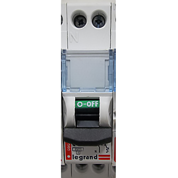 DISJONCTEUR MODULAIRE P+N C20 4500 A 1MOD VIS/VIS 6020 LEGRAND