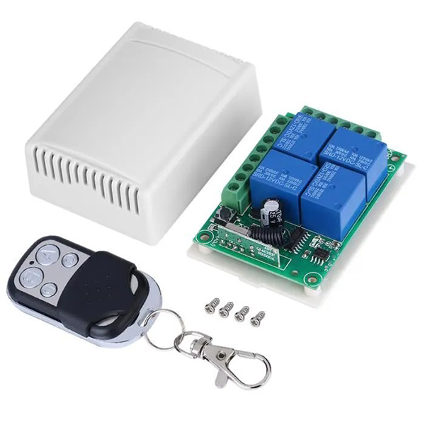 INTERRUPTEUR A TELECOMMANDE 4 CANAUX, ENTREE SORTIE DC12V COURANT FAIBLE, AVEC BOITIER