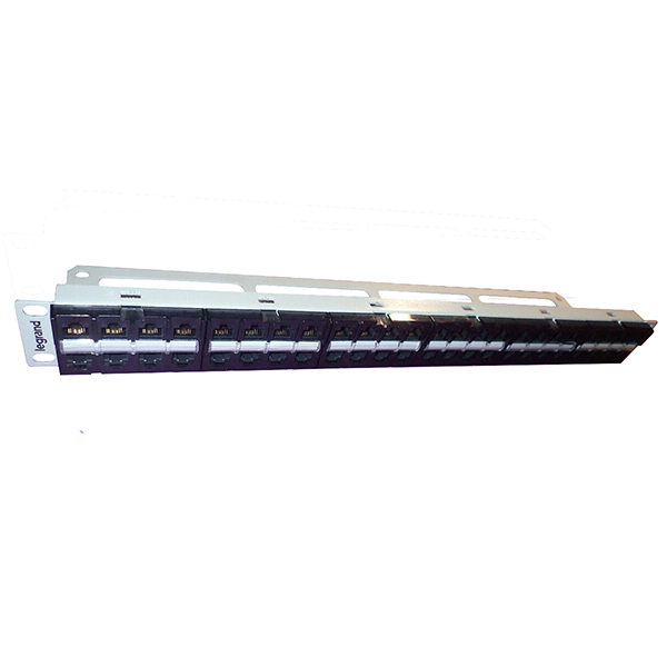 PANNEAU EQUIPE POUR ARRIVEE TELEPHONIQUE-UTP-48RJ45-CONTACTS 45/78