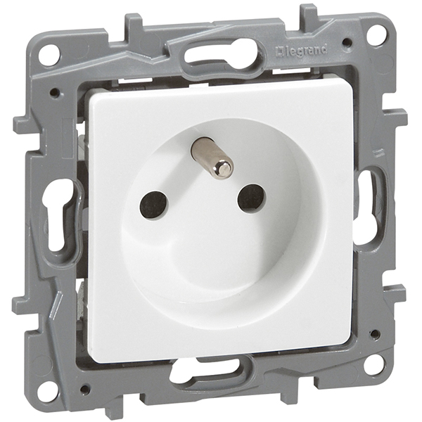 APPAREILLAGE PC ENCASTRE 2P+T 16A FONTE NILOE 96645 LEGRAND