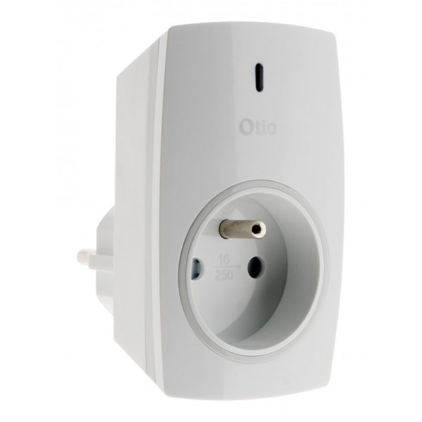 PRISE TELECOMMANDEE 3680W
