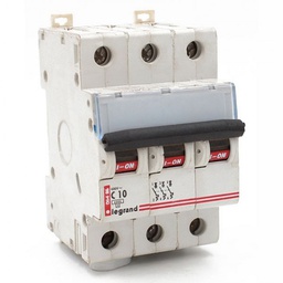[32432] DISJONCTEUR MODULAIRE 3P C32 6000/10KA 3MOD VIS/VIS 6491 LEGRAND